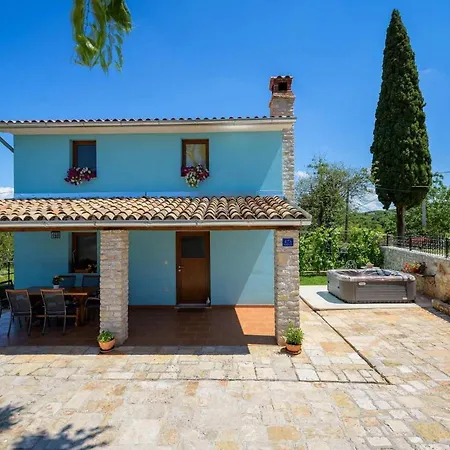 Casa Ulike بيت للعطل