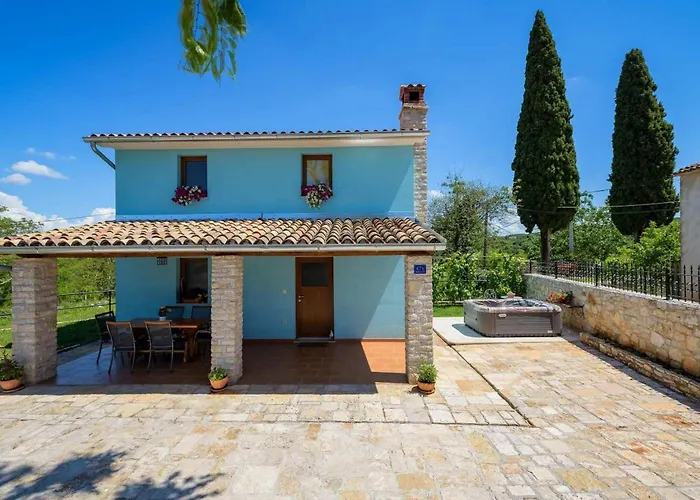 Casa Ulike Holiday home